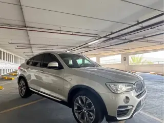 2017 BMW X4 في Abu Dhabi سيارة مستعملة