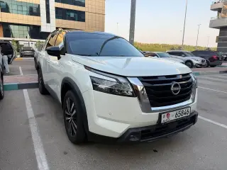 2024 Nissan Pathfinder in Abu Dhabi used car