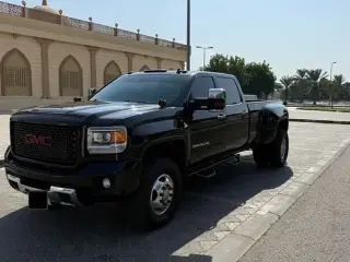 2016 GMC Sierra in Abu Dhabi used car