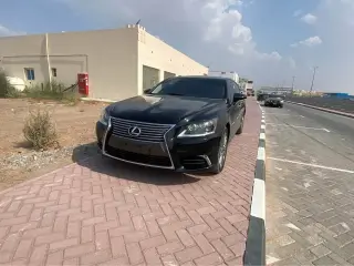 2013 Lexus LS 460 في Sharjah سيارة مستعملة