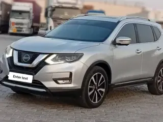 2018 Nissan XTrail في Dubai سيارة مستعملة