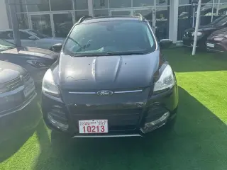 2014 Ford Escape في Dubai سيارة مستعملة