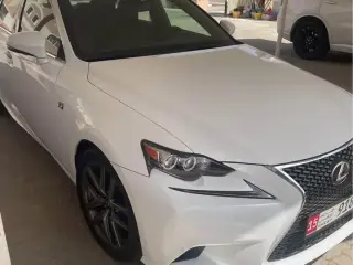 2016 Lexus IS in Abu Dhabi used car