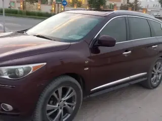 2014 Infiniti QX60 in Dubai used car