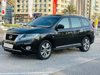 2015 Nissan Pathfinder in Sharjah used car