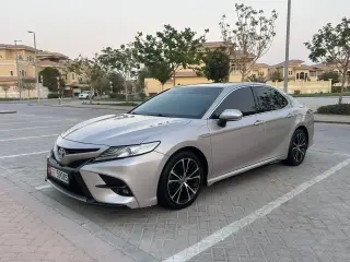 2020 Toyota Camry in Dubai used car