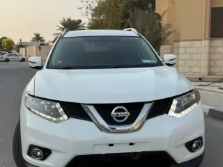 2016 Nissan Rogue في Sharjah سيارة مستعملة