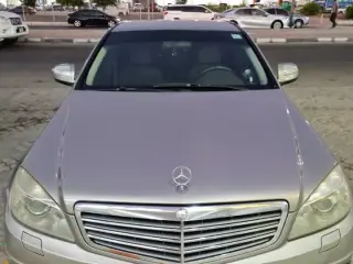 2009 Mercedes-Benz C-Class in Abu Dhabi used car
