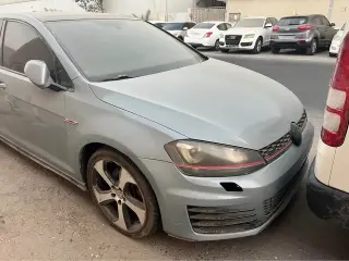 2015 Volkswagen Golf in Dubai used car