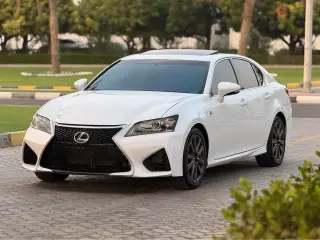 2015 Lexus GS in Sharjah used car