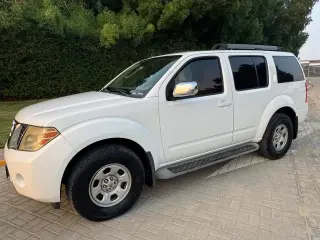 2012 Nissan Pathfinder in Dubai used car