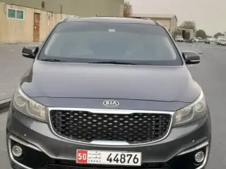 2016 Kia Carnival in Dubai used car