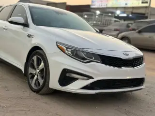 2020 Kia Optima في Ajman سيارة مستعملة