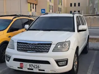 2018 Kia Mohave في Abu Dhabi سيارة مستعملة