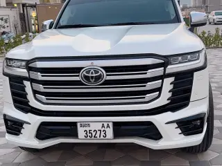 2022 Toyota Land Cruiser in Ajman used car