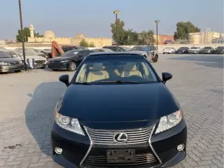 2015 Lexus ES in Dubai used car