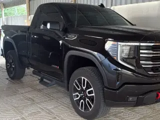 2025 GMC Sierra in Abu Dhabi used car