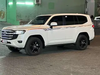 2022 Toyota Land Cruiser in Dubai used car