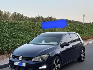 2015 Volkswagen Golf in Dubai used car