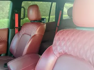 2012 Nissan Patrol في Dubai سيارة مستعملة