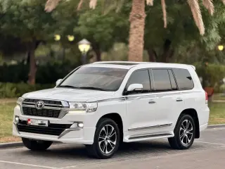 2009 Toyota Land Cruiser in Sharjah used car