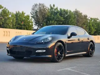 2012 Porsche Panamera في Dubai سيارة مستعملة