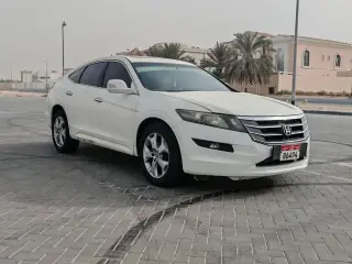 2010 Honda Accord في Dubai سيارة مستعملة