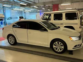 2016 Volkswagen Passat in Dubai used car