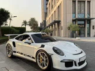 2016 Porsche GT3 RS في Dubai سيارة مستعملة