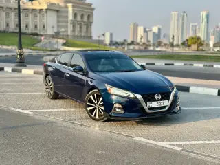 2021 Nissan Altima in Dubai used car