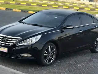 2011 Hyundai Sonata in Ajman used car