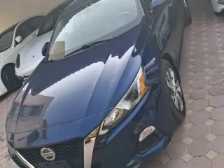 2019 Nissan Altima in Ajman used car