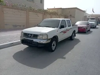 2015 Nissan Patrol Pickup في Dubai سيارة مستعملة