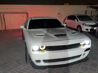 2015 Dodge Challenger in Dubai used car