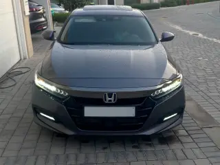 2019 Honda Accord في Dubai سيارة مستعملة