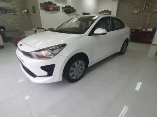 2021 Kia Rio in Sharjah used car