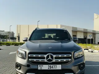 2020 Mercedes-Benz GLB في Dubai سيارة مستعملة