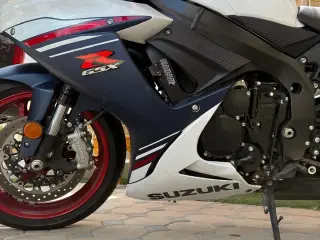 2024 Suzuki x90 in Ajman used car