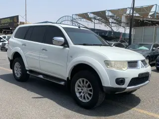 2011 Mitsubishi Pajero in Ajman used car