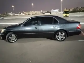 2004 Lexus LS 430 in Abu Dhabi used car