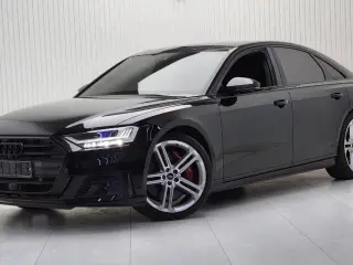 2021 Audi S8 in Dubai used car