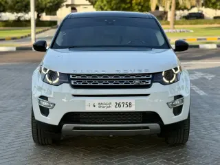 2015 Land Rover Discovery Sport في Sharjah سيارة مستعملة