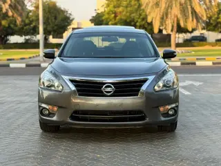 2015 Nissan Altima in Sharjah used car