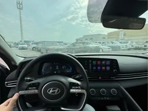 2024 Hyundai Elentra SE
