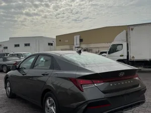 2024 Hyundai Elentra SE