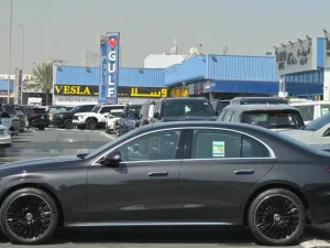 2026 مرسيدس-بنز الفئة - E E300