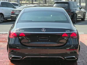 2026 مرسيدس-بنز الفئة - E E300