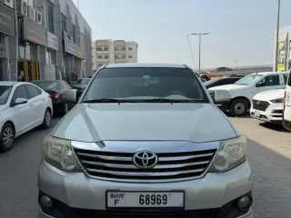 2014 Toyota Fortuner in Dubai used car