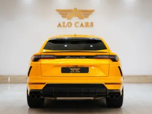 2019 لامبورجيني اوروس STD