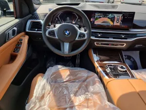 2025 بي أم دابليو اكس - 5 XDrive40i